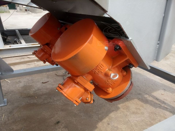 降溫直線振動篩振動電機(jī)