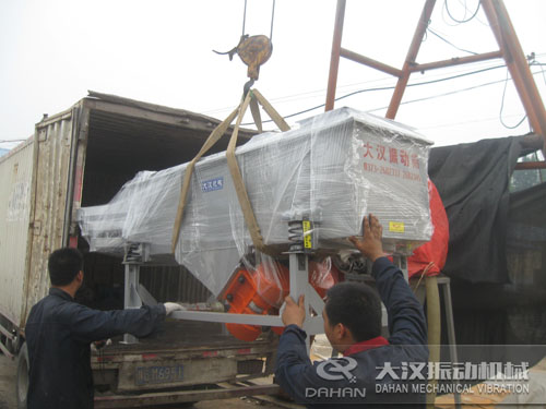 多層直線振動篩發貨