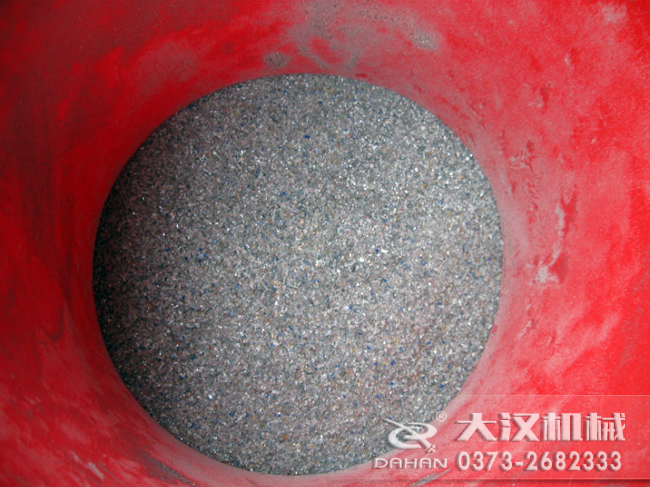 水洗砂直線振動(dòng)篩試機(jī)現(xiàn)場